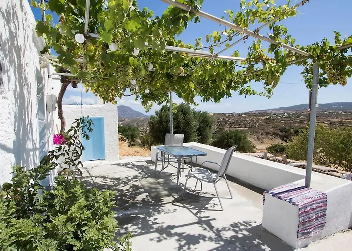 別荘 Vatha Traditional With A View